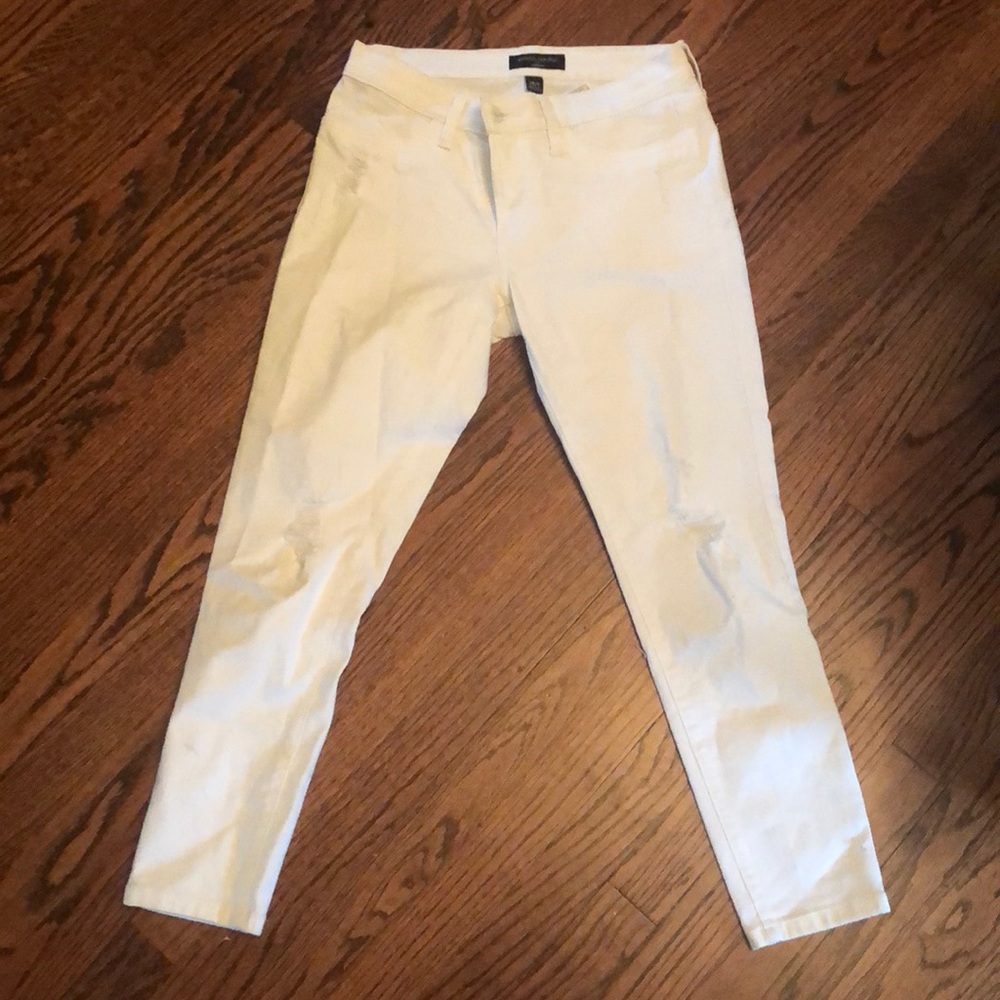 Destroyed denim crops